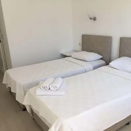 R House Ξενοδοχείο