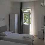 R House 酒店 博德鲁姆