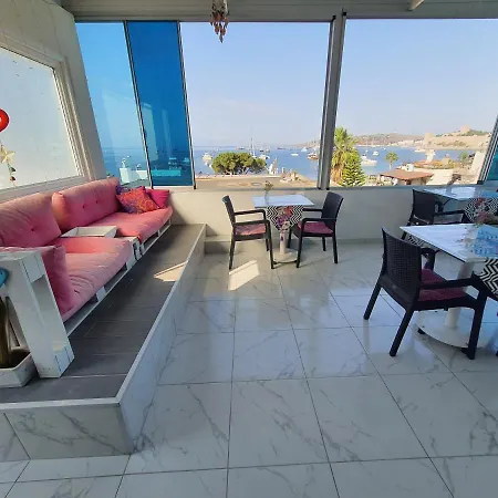 فندق R House