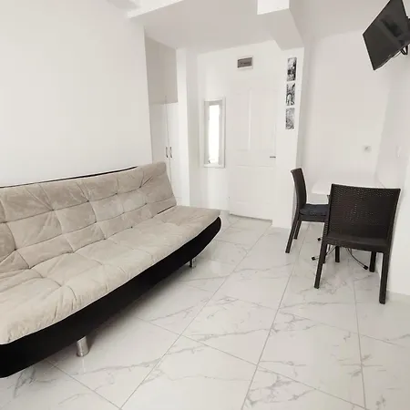 Szálloda R House 3*